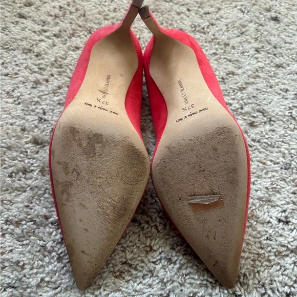 Manolo Blahnik coral suede BB heels - Picture 3 of 3